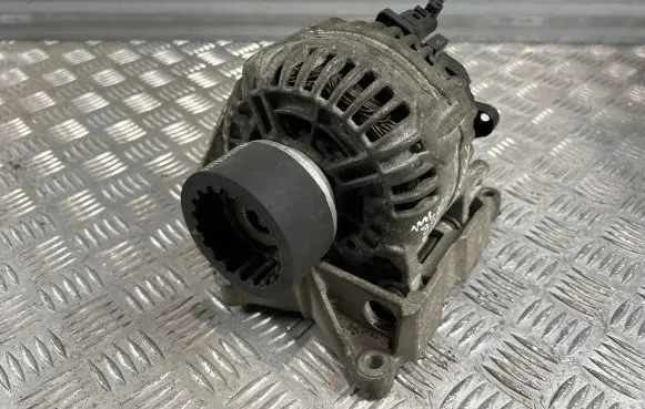 Volkswagen Touareg I Generator/alternator 0124415031 070903024a