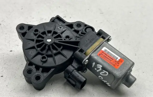 Hyundai i30 Rear door window regulator motor 83460A5000 001100300709