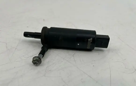Chevrolet Captiva Windscreen/windshield washer pump 89032971