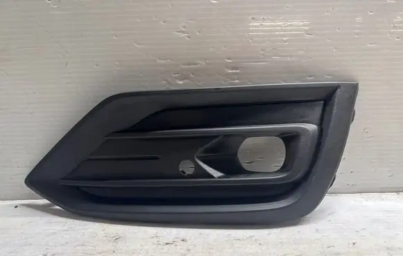 Volvo V60 Front bumper lower grill 31455639