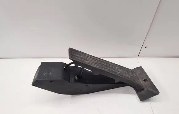 BMW 5 E60 E61 Accelerator throttle pedal 6772645