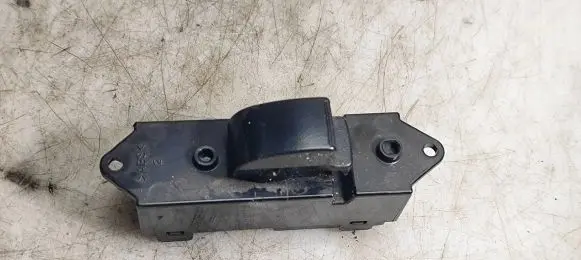 Mitsubishi Lancer VIII Air flap motor/actuator 8608A065 1519D1