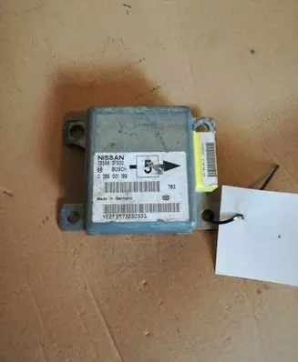 Nissan Primera Airbag control unit/module 285562F500 0285001189