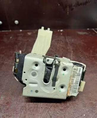 Jeep Compass Front door lock P04589422AH C0624 T52KD2821