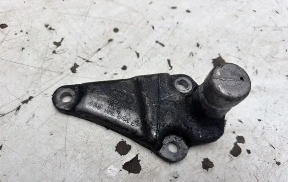 Audi A6 S6 C5 4B Engine mounting bracket 8D0199343J