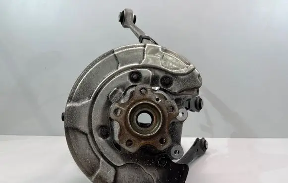 BMW 5 G30 G31 G38 Rear wheel hub spindle/knuckle 6866334
