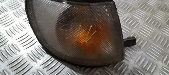 Nissan Sunny Front indicator light 082151549 08-215-1549