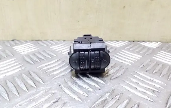 Volkswagen PASSAT B5.5 Headlight level height control switch 3B0941333C