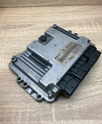 Renault Scenic II - Grand scenic II Engine control unit/module ECU 8200391966 8200396508