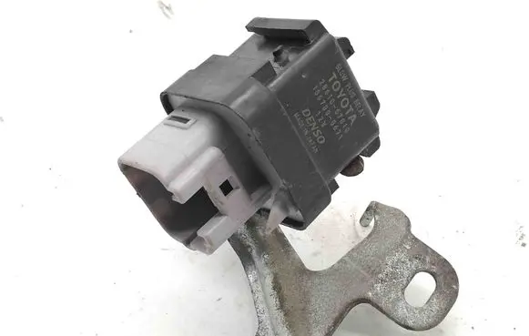 Toyota Yaris Glow plug pre-heat relay 2861067010