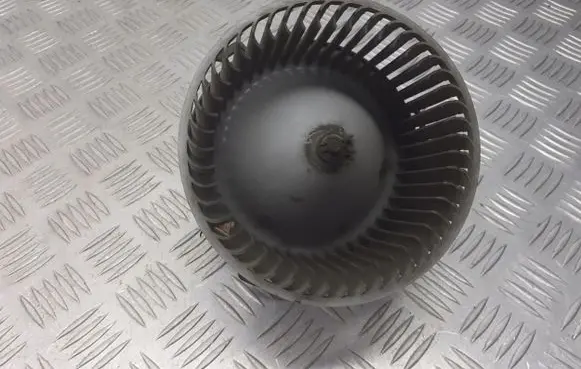Mazda 3 I Heater fan/blower 894000-0270