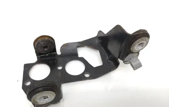 Volvo V60 ABS pump bracket 6G9N2B389BB C83FA