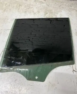 BMW X3 F25 Rear door window glass 000184