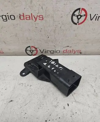 Seat Ibiza IV (6J,6P) Coolant fan relay 5J0919506 HW05H007