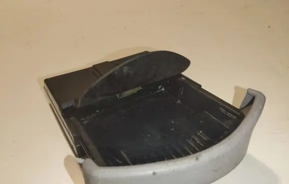 Citroen Xsara Picasso Car ashtray 9635581577 3363