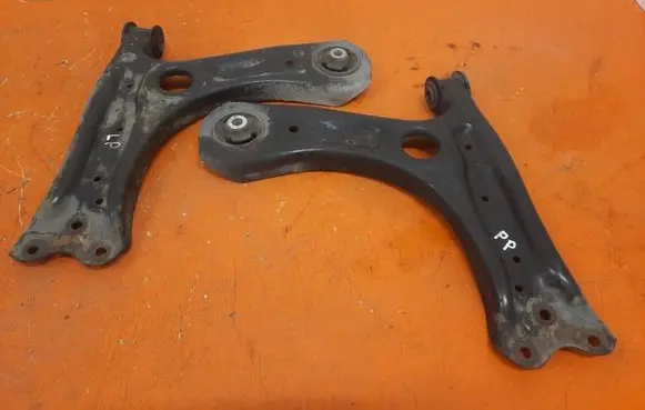Skoda Fabia Mk2 (5J) Front control arm