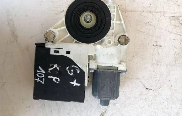 Volkswagen Golf Plus Front door window regulator with motor 1k0959793j 6964696 AUCJ060