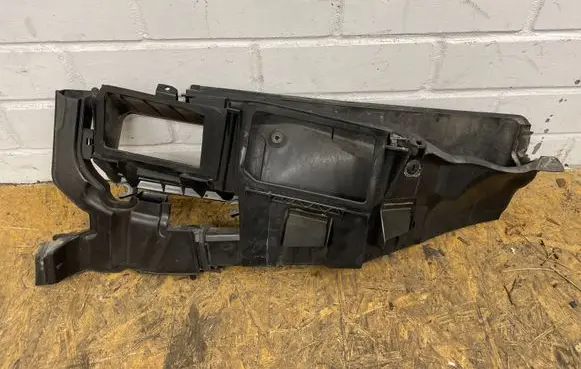 Mercedes-Benz E W212 Other engine bay part A2128320125