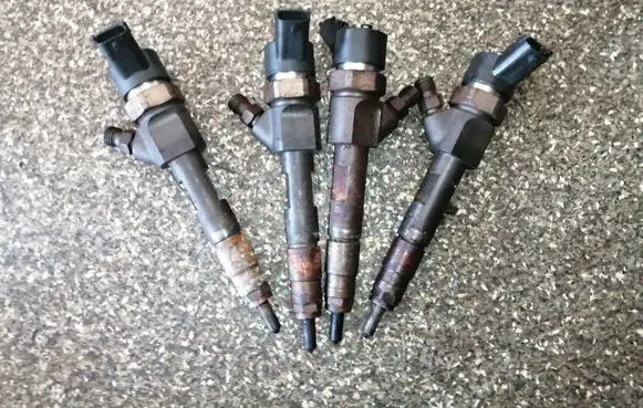 Renault Scenic II - Grand scenic II Fuel injectors set 0445110110B 0445110110