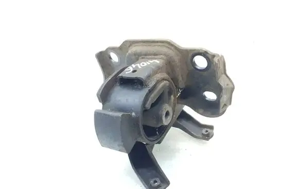 Toyota Corolla E120 E130 Engine mount bracket