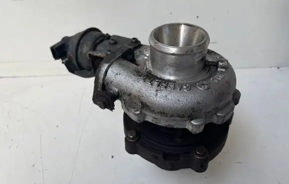 Opel Insignia A Turbo GM55570748 7861371