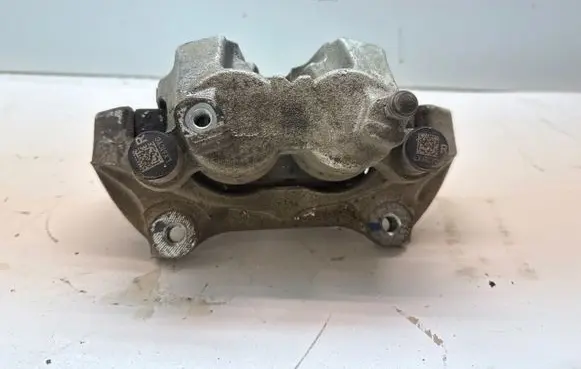 Ford Kuga III Front brake caliper 7098607660 C080E
