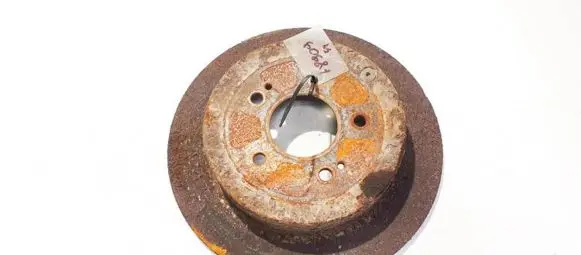 Mitsubishi Grandis Rear brake disc neventiliuojamas