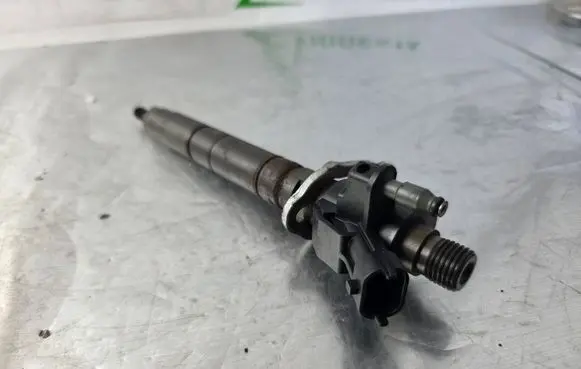 Fuel injector
