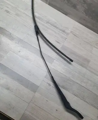 Citroen Berlingo Front wiper blade arm 9682974380