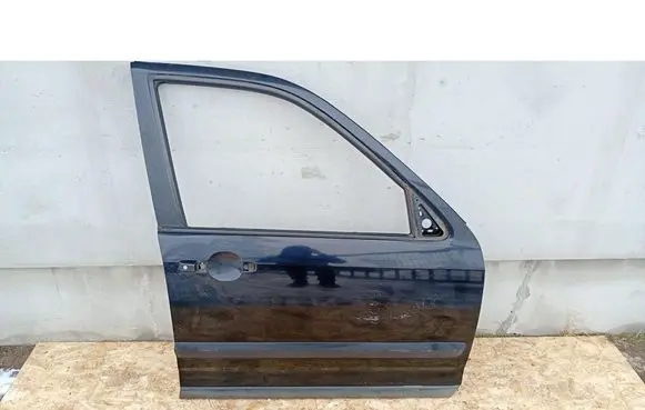 Honda CR-V Front door 