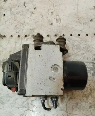 Volkswagen PASSAT B6 ABS Pump 3C0614109 16420501 16420301A