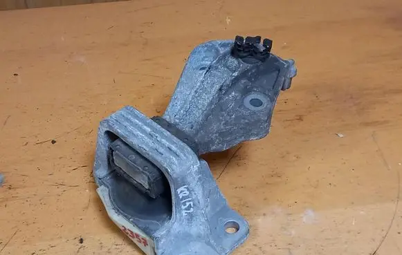 Renault Scenic III - Grand scenic III Engine mount vacuum valve 