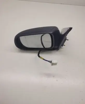 Mazda 626 Front door electric wing mirror E13010142