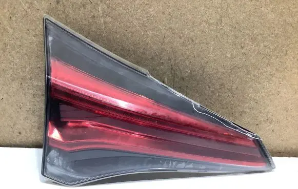 Toyota RAV 4 (XA40) Tailgate rear/tail lights 8159042031