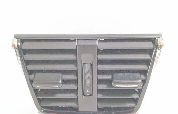 Rear air vent grill