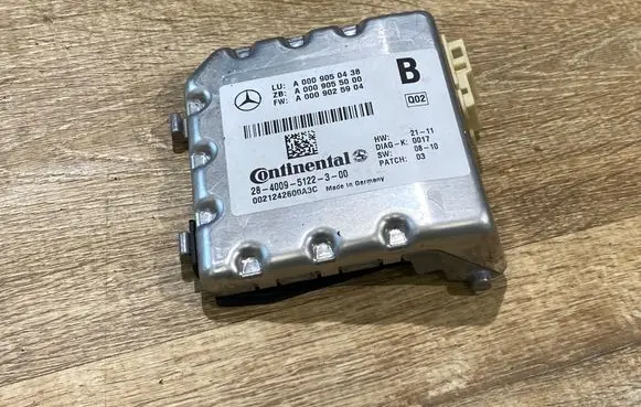Windshield/windscreen camera