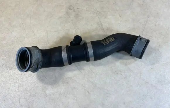 Porsche 911 991 Engine coolant pipe/hose 99110683301