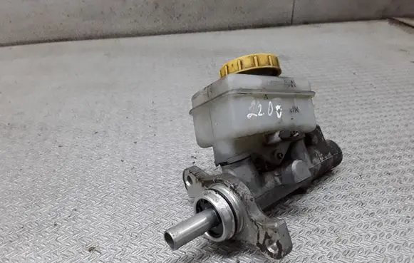 Subaru Outback Master brake cylinder