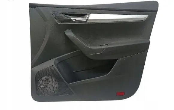 Skoda Karoq Front door card panel trim