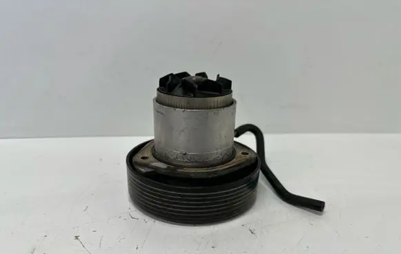 Volkswagen Touareg II Water pump 03H121008