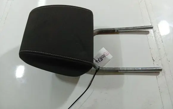 Ford Focus Front seat headrest 