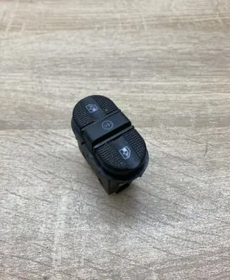 Volkswagen Sharan Windscreen/window heater switch 7M0959855