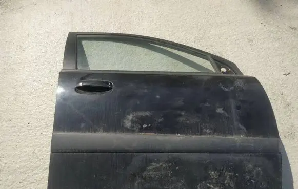 KIA Rio Front door juodos