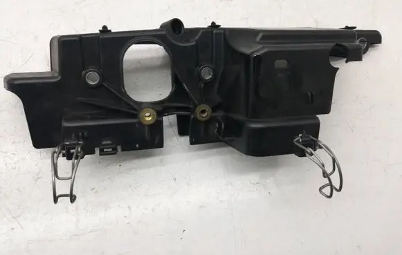 Renault Megane III Other engine bay part 8200468152