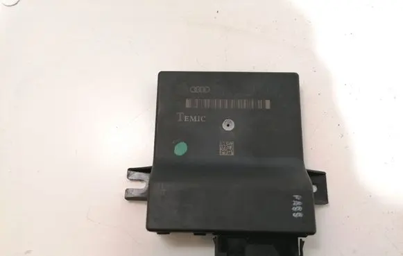 Audi A6 S6 C6 4F Gateway control module 4F0907468E