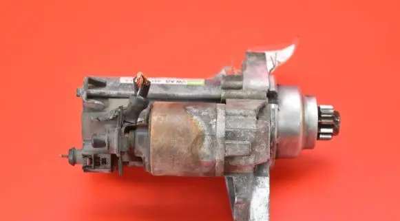 Skoda Fabia Mk2 (5J) Starter motor 02T911023S