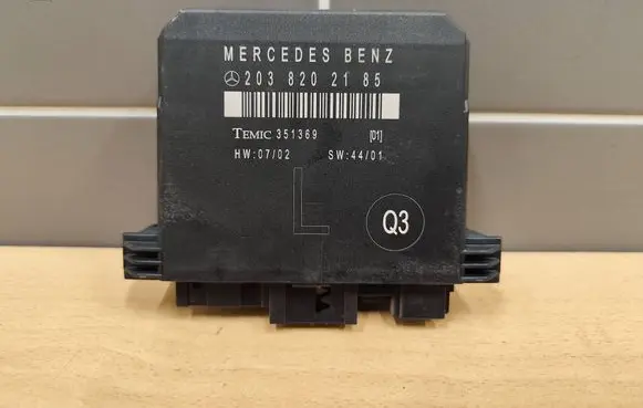 Mercedes-Benz C W203 Door control unit/module 2038202185 351369