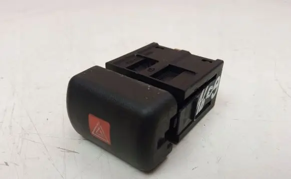 Opel Zafira A Hazard light switch