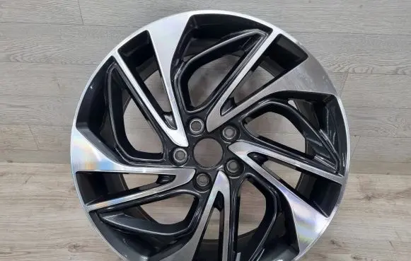 Hyundai Tucson TL R19 alloy rim 52910D7420