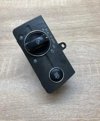 Mercedes-Benz E W211 Light switch 2115450104 04056000